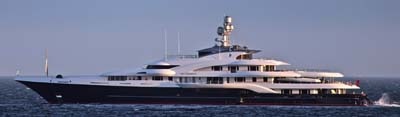 http://theyachtphoto.com/100/AttessaIV.jpg