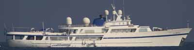 http://theyachtphoto.com/100/AlDiriyah.jpg