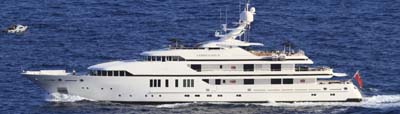 http://theyachtphoto.com/100/CandyscapeII.jpg