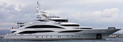 http://theyachtphoto.com/100/DiamondsAreForever.jpg